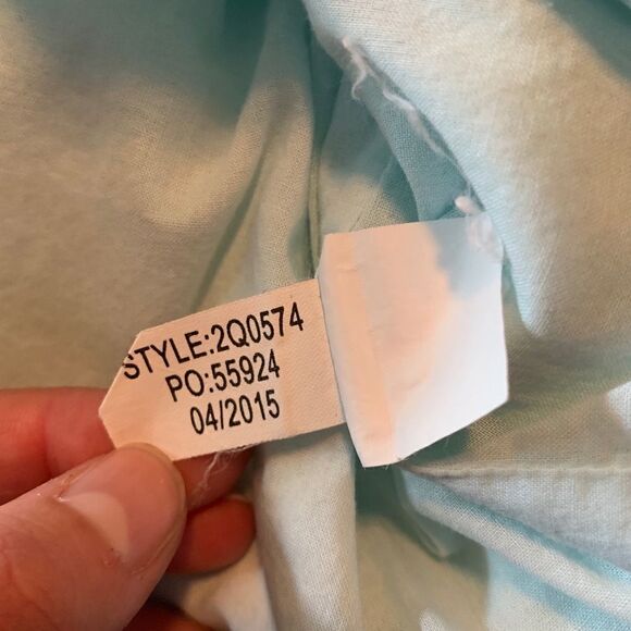 Vineyard Vines embroidered 100% linen shift dress. Size 4 - Picture 7 of 11